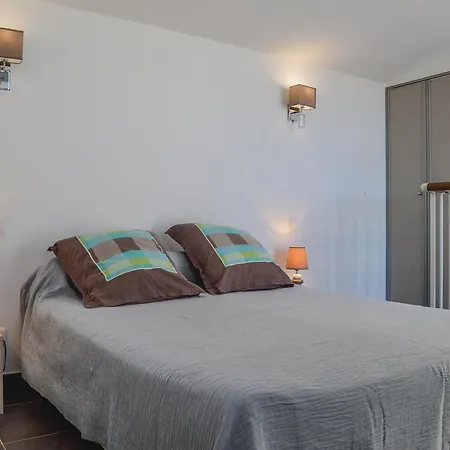 아파트 Three-bedroom In S. Lucie De Porto Vec. *
