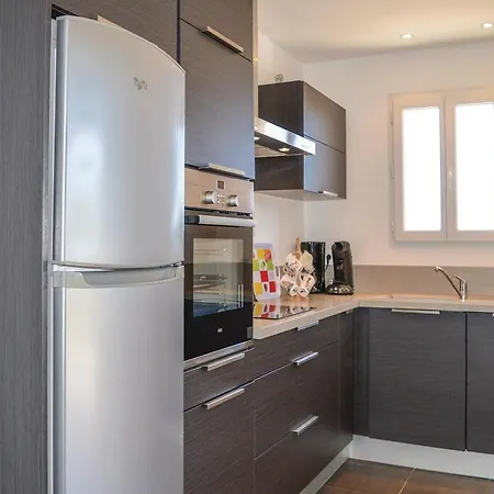 Three-bedroom In S. Lucie De Porto Vec. Apartamento